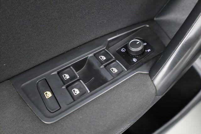 Volkswagen TIGUAN Allspace 1.5 TSI DSG 7 persoons | Pano | Elek. Trekhaak | Stoel- Stuurverw. | Camera | Adapt. Cruise | Navi
