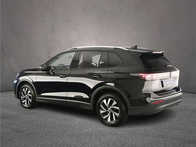 Volkswagen TIGUAN Life Edition 1.5 eTSI 150pk DSG Automaat Trekhaak, Adaptive cruise control, Achteruitrijcamera, Elektrische achterklep, Navigatie, Parkeersensoren