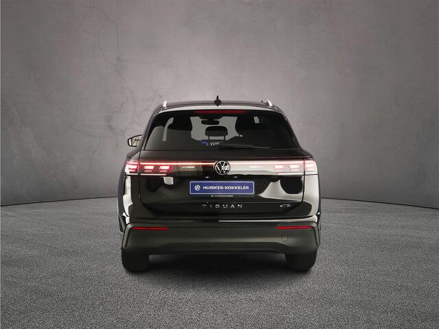 Volkswagen TIGUAN Life Edition 1.5 eTSI 150pk DSG Automaat Trekhaak, Adaptive cruise control, Achteruitrijcamera, Elektrische achterklep, Navigatie, Parkeersensoren