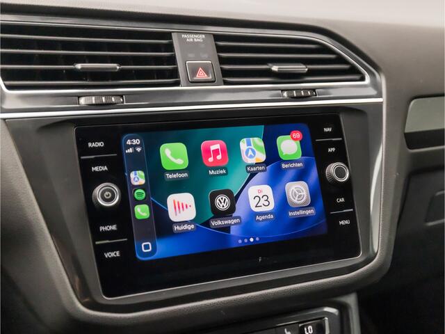 Volkswagen TIGUAN Allspace 1.4 TSI Highline Sport 7 Persoons 150Pk Automaat (PANORAMADAK, VIRTUAL COCKPIT, LEDER, MEMORY SEATS, 360 CAMERA, APPLE CARPLAY, STOELVERWARMING, LED KOPLAMPEN, GETINT GLAS, ADAPTIVE CRUISE, PARKEER ASSISTENT, NIEUWSTAAT)