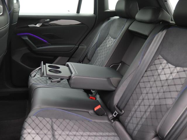 Volkswagen TIGUAN 1.5 eHybrid R-Line Edition 272PK DSG Pano-Schuifdak, Adaptieve Cruise Controle, Matrix-LED Verlichting, Keyless, Stoel-Stuurverwarming, Side Assist, Elektr. Achterklep, Trekhaak, 20" LM Velgen