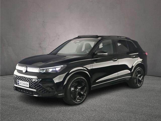 Volkswagen TIGUAN R-Line Edition 1.5 TSI eHybrid 272pk DSG Automaat Black Style, Trekhaak, Panoramadak, Adaptive cruise control, Achteruitrijcamera