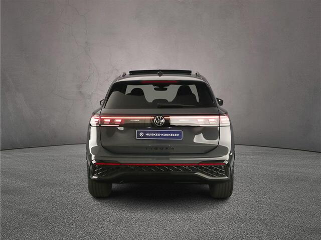 Volkswagen TIGUAN R-Line Edition 1.5 TSI eHybrid 272pk DSG Automaat Trekhaak, Panoramadak, Black Style, Adaptive cruise control, Elektrische achterklep