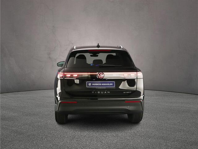 Volkswagen TIGUAN Life Edition 1.5 TSI eHybrid 204pk DSG Automaat Trekhaak, 360 camera, Adaptive cruise control, LED matrix koplampen, Elektrische achterklep