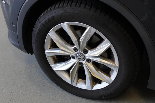 Volkswagen TIGUAN 1.5 TSI ACT Highline | DYNAUDIO | PANO-DAK | ACC | STOEL-VERW | CLIMA | PDC-V/A | CAMERA | SFEER |