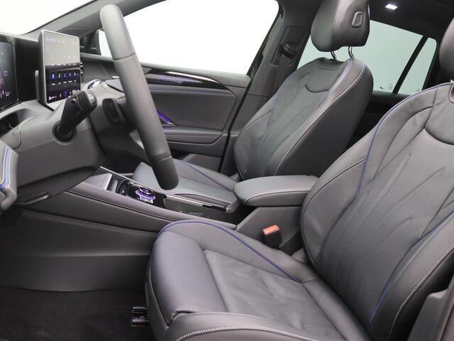 Volkswagen TIGUAN 1.5 eHybrid R-Line Edition 272PK DSG Pano-Schuifdak, Lederen Bekleding, Adaptieve Cruise Controle, 360gr. Camera, Stoelverwarming & Koeling, Matrix-LED Verlichting, Trekhaak, 20" LM Velgen