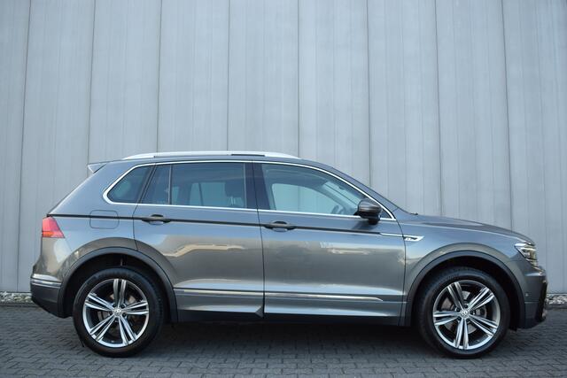 Volkswagen TIGUAN 2.0 TSi 180pk Automaat 4Motion R-Line Highline LED | Panoramadak | Carplay | Virtual | Sportstoelen | 19 Inch LMV