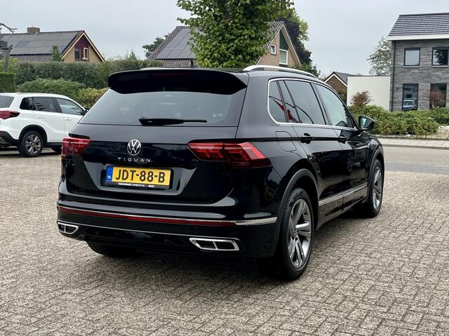 Volkswagen TIGUAN 1.5 TSI R-Line Camera Trekhaak Carplay Keyless Navi