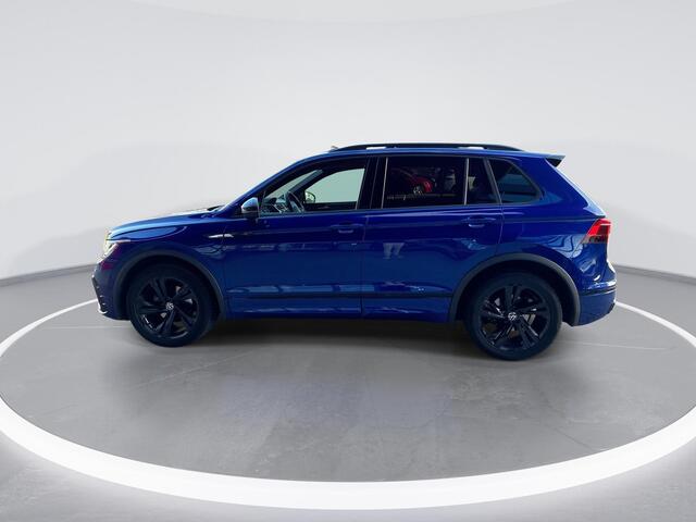 Volkswagen TIGUAN 1.5 TSI 150pk DSG R-Line Business · Panoramadak · Keyless · Stuur- & Stoelverwarming · Side Assist · Matrix LED · ACC · Apple/Android Car Play · Garantie t/m 04-07-2027 of 100.000km