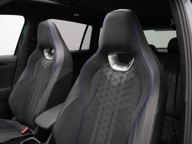 Volkswagen TIGUAN 1.5 eHybrid 204 pk DSG R-Line Edition | Panoramadak | Trekhaak | Adaptief onderstel | Achteruitrijcamera | Stuur-/stoelverwarming