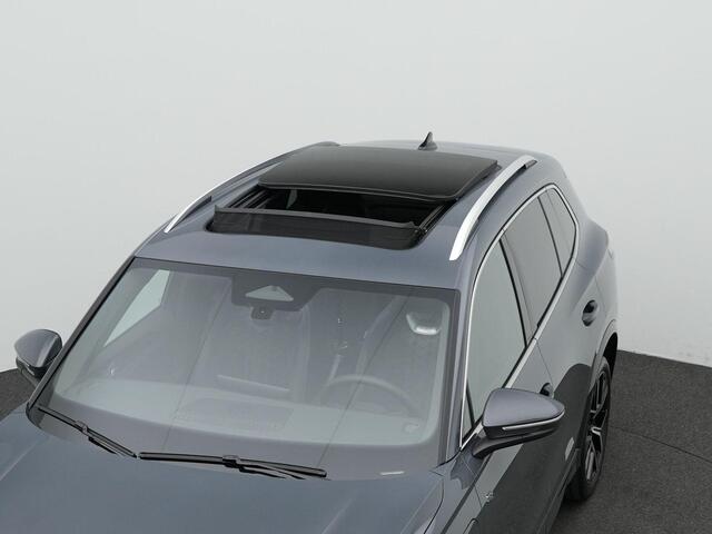 Volkswagen TIGUAN 1.5 eHybrid 204 pk DSG R-Line Edition | Panoramadak | Trekhaak | Adaptief onderstel | Achteruitrijcamera | Stuur-/stoelverwarming