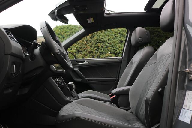 Volkswagen TIGUAN 1.4 TSI eHybrid R-Line Black Style 245PK (Panodak Sportinterieur VirtualCockpit ACC Carplay Keyless Camera IQ-Light 20InchLMV PrivacyGlass)