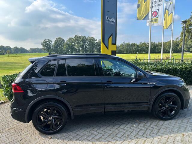 Volkswagen TIGUAN 1.5 TSI DSG7 R-Line Black Style / Pano / Winterpakket