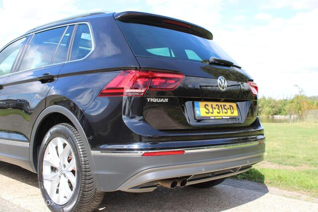 Volkswagen TIGUAN 1.4 TSI ACT Highline PANO VIRTUAL DASHBOARD