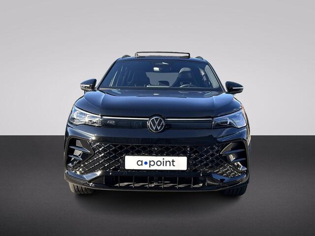 Volkswagen TIGUAN 1.5 eHybrid R-Line Edition 204PK PHEV | Verlengde garantie | Panorama dak | Trekhaak | Black Style | Matrix koplampen | Assistance pakket plus |