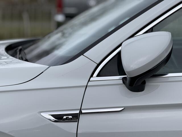 Volkswagen TIGUAN 1.4 TSI ACT Business R-Line | elk. trekhaak | Keyless | elk. achterklep