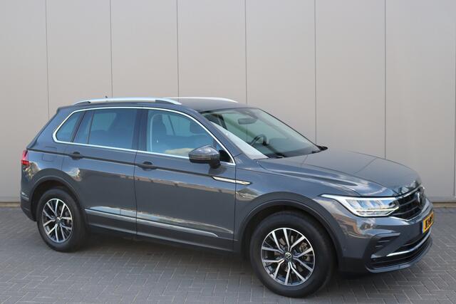 Volkswagen TIGUAN 1.5 TSI 150PK Automaat Life Trekhaak/Carplay-android/Stoelverwarming