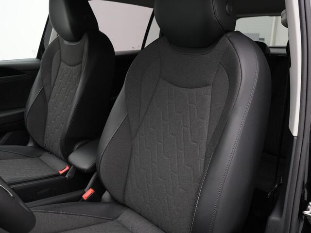 Volkswagen TIGUAN 1.5 eTSI 130 pk DSG Life Edition | Trekhaak | LED | Achteruitrijcamera | Adaptive Cruise Control | Park Assist | Stoelverwarming | 18 inch