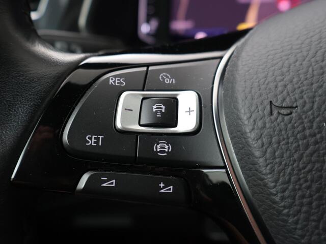 Volkswagen TIGUAN 1.5 TSI ACT Highline Business R | 150 PK | Automaat | Multifunctioneel stuurwiel | Cruisecontrol | Panoramadak | Stoelverwarming |