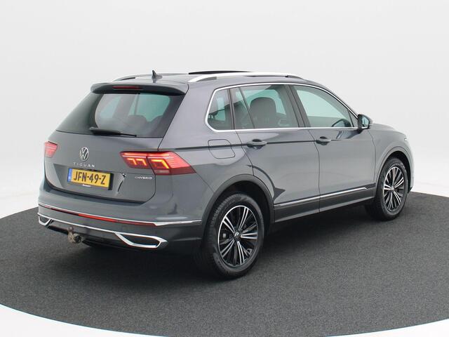 Volkswagen TIGUAN 1.4 TSi 245 Pk Automaat eHybrid Elegance | Trekhaak | Panoramadak | Camera | Adaptive Cruise | Carplay | LED | Privacy Glass | Navigatiesysteem | 18 Inch