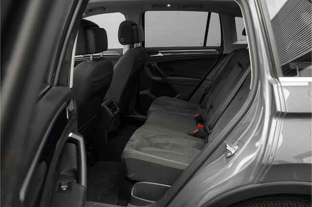 Volkswagen TIGUAN 1.4 TSI eHybrid Elegance DSG Pano ACC Camera Trekhaak