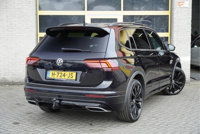Volkswagen TIGUAN Allspace 1.5 TSI 150PK! Automaat 2X R-Line BJ2020 Lmv 20" | Led V+A | Pdc | Navi | Keyless | Elek. trekhaak/achterklep | Verwarmd voorruit | Achteruitrijcamera | App-Connect | Dyn Audio | Virtual cockpit | Elek. stoelen+ Mem | Leder bekleding|Verwarmde vo