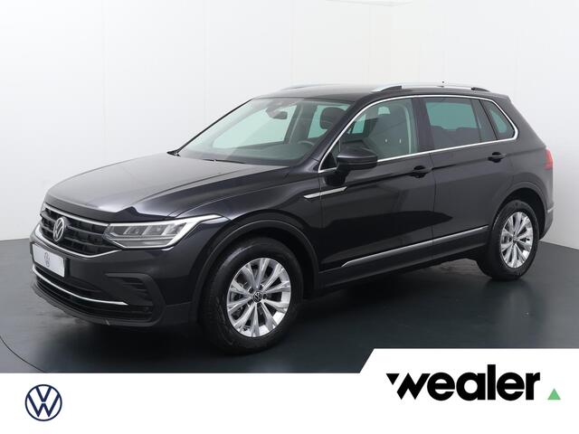 Volkswagen TIGUAN 1.5 TSI Life | 130 PK | Navigatiesysteem | Voorstoelen verwarmd | LED verlichting | Achteruitrijcamera |