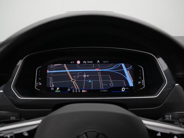 Volkswagen TIGUAN 1.4 TSI eHybrid 245 pk DSG R-Line Business+ | Panoramadak | Trekhaak | Adaptief onderstel | Head-up display | IQ Light | Stuur-/stoelverwarming
