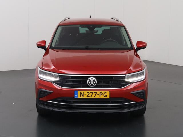 Volkswagen TIGUAN 1.5 TSI Life Business | Navigatie | LED | Digitaal Dashboard | Camera | Apple CarPlay/Android Auto | DAB | Stoelverwarming | Adaptieve CruiseControl | Ele.kofferdeksel |