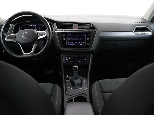 Volkswagen TIGUAN 1.5 TSI Life Business | Navigatie | LED | Digitaal Dashboard | Camera | Apple CarPlay/Android Auto | DAB | Stoelverwarming | Adaptieve CruiseControl | Ele.kofferdeksel |