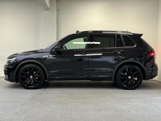 Volkswagen TIGUAN 2.0 TSI 4Motion 3x R-Line | Black Style | PANO | TREKHAAK | HEAD-UP |