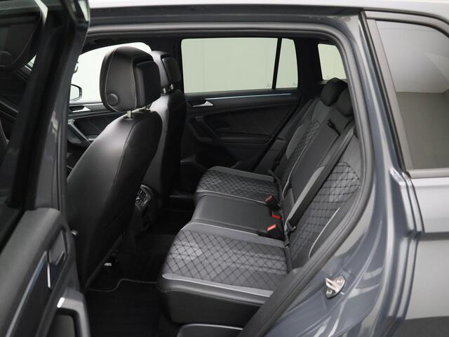 Volkswagen TIGUAN 1.5TSI/150PK R-line DSG · Panoramadak · Blackstyle · Apple/Android Car Play · Navigatie · Stoel & Stuurwielverwarming · Parkeersensoren ·