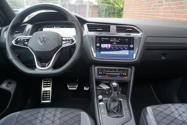 Volkswagen TIGUAN Allspace 1.5 TSI DSG R-Line Business+ 7p. Trekhaak | Pano | Camera | ACC * All in prijs *