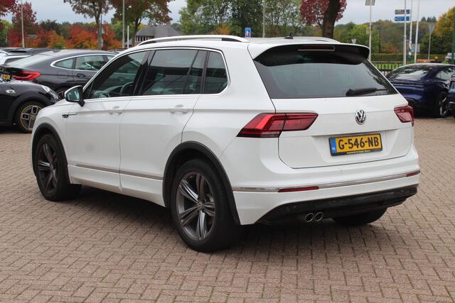 Volkswagen TIGUAN 1.5 TSI ACT Highline Business 3x R-Line / CarPlay / Keyless / Dodehoek / 19'' / Navigatie / Stoelverwarming / DAB / ACC