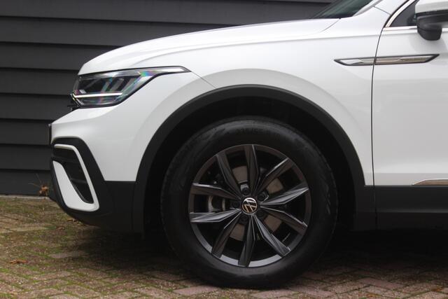 Volkswagen TIGUAN Allspace 1.5 TSI Life Business - 7 PERSOONS - PANODAK - TREKHAAK - VIRT. COCKPIT -