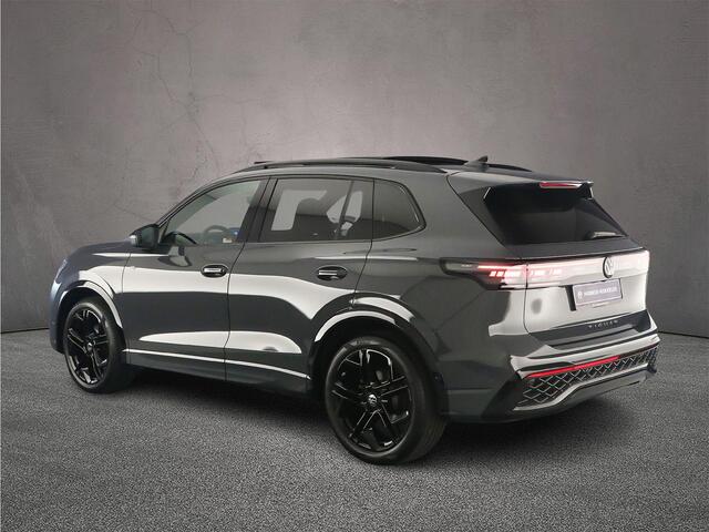 Volkswagen TIGUAN R-Line Edition 1.5 eTSI 150pk DSG Automaat Trekhaak, Adaptive cruise control, 360 camera, Elektrische achterklep, Achteruitrijcamera