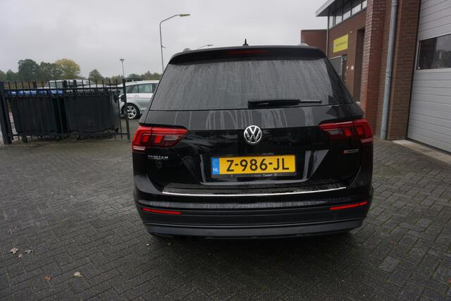 Volkswagen TIGUAN 1.4 TSI 150PK 4MOTION HIGHLINE OFFROAD AUTOMAAT PANORAMADAK 360CAMERA LEDER STOELVERWARMING ELECTR.STOEL+MEM ELECTR.KLEP ADAPTIEVE CRUISE ANDROID/APPLECARPLAY NAVI CLIMA PDC V+A ENZ...