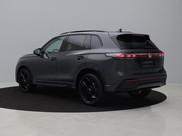 Volkswagen TIGUAN NEW 1.5 eHybrid R-Line Edition | PANO | 360° | ADAPTIVE | HUD | IQ LIGHT | MEMORY | STOELMASSAGE | STOELVENT. | STOELVERW. | TREKHAAK