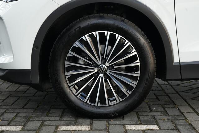 Volkswagen TIGUAN 1.5 eTSI Life Edition 150pk Navigatie/Stoelverwarming/Camera