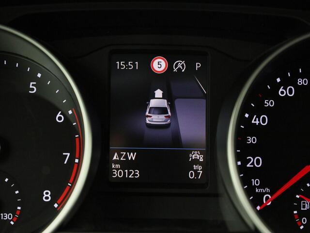 Volkswagen TIGUAN 1.5TSI/150PK Life R line DSG · Navigatie · Apple/Android Car Play · Stoel-& stuurverwarming · Garantie tot april 2026 Of 100000km.