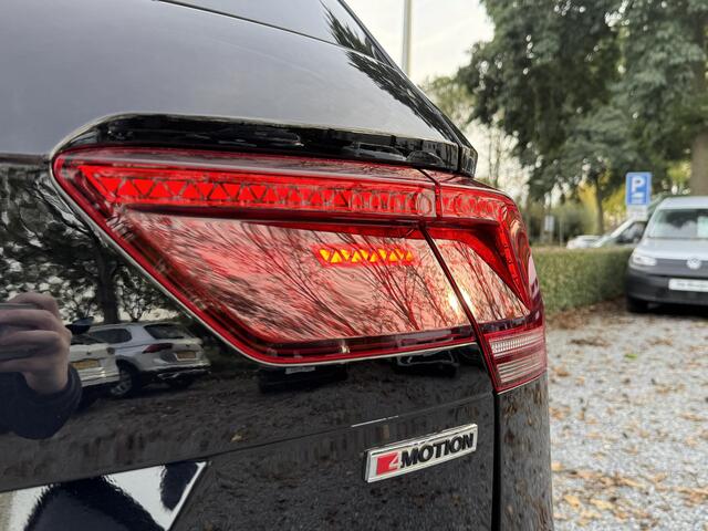 Volkswagen TIGUAN 1.4 TSI 150pk DSG 4M Highline (Pano,Trekhaak,Virtual,Led)