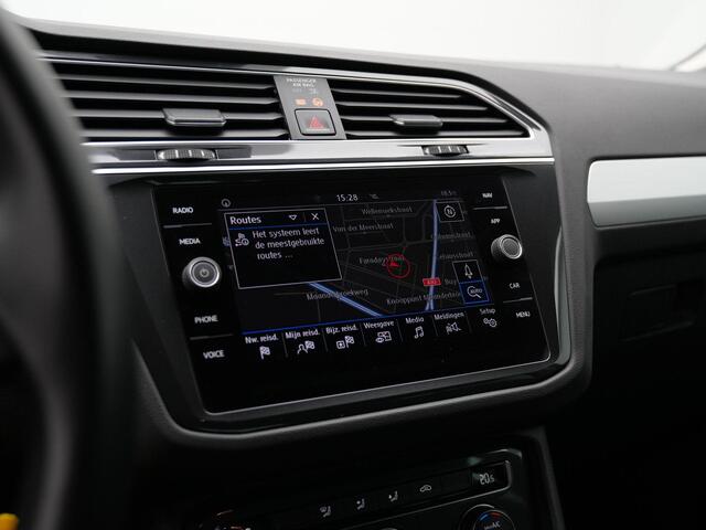 Volkswagen TIGUAN 1.5 TSI 130 pk Comfortline | Trekhaak | Navigatie | Parkeersensoren voor/achter | Adaptive Cruise