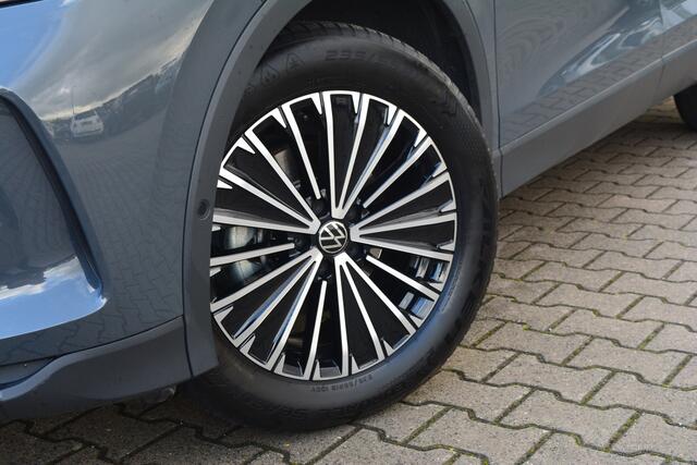 Volkswagen TIGUAN 1.5 eTSI Life Edition | ACC | Camera | Winter Pakket | Fabrieksgarantie |