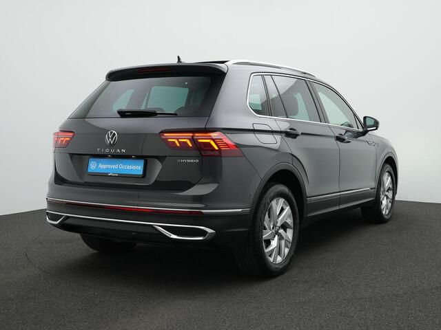 Volkswagen TIGUAN 1.4 TSI eHybrid 245 pk DSG Elegance | Panoramadak | Leder | Geheugenstoelen | IQ Light | Rondomzicht camera