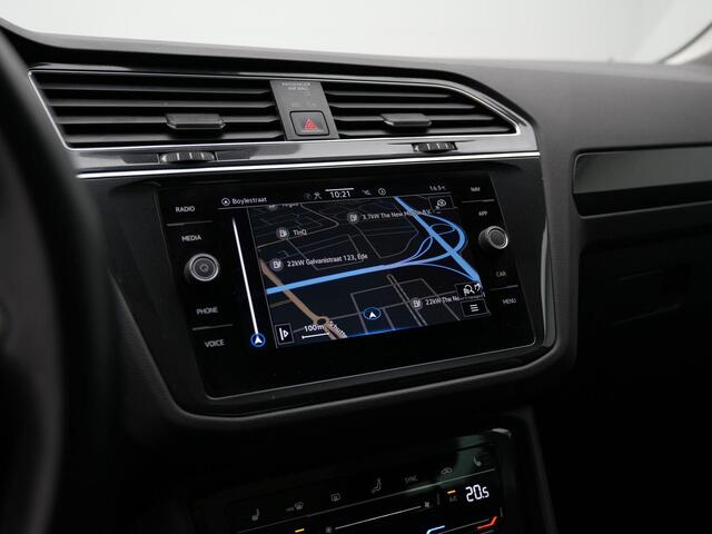 Volkswagen TIGUAN 1.4 TSI eHybrid 245 pk DSG Elegance | Panoramadak | Leder | Geheugenstoelen | IQ Light | Rondomzicht camera