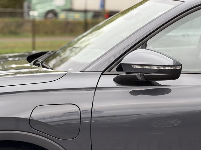 Volkswagen TIGUAN 1.5 eHybrid Life Edition | Verlicht logo | Trekhaak | keyless | 18" |