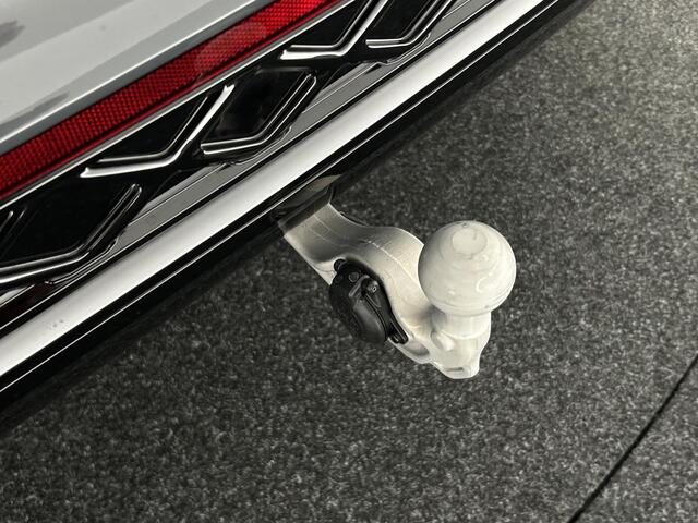 Volkswagen TIGUAN 1.5 272pk eHybrid R-Line Edition Black Style Trekhaak Camera Panoramadak Stoelverwarming Massage Navigatie