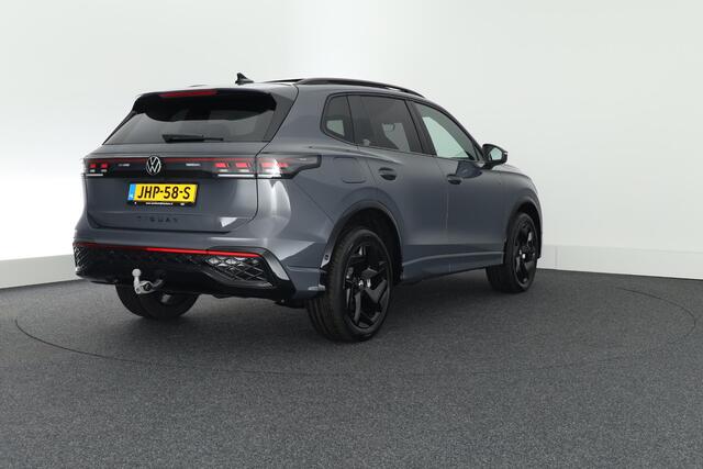 Volkswagen TIGUAN 1.5 272pk eHybrid R-Line Edition Black Style Trekhaak Camera Panoramadak Stoelverwarming Massage Navigatie