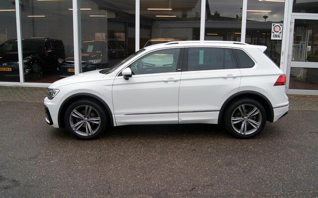 Volkswagen TIGUAN 1.4 TSI Comfortline R-Line pakket,Navi,Trekhaak,Clima,Cruise,Carplay,RIJKLAARPRIJS!!