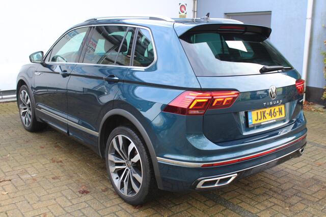 Volkswagen TIGUAN 1.4 TSI eHybrid R-Line Business+ | Incl. 12 maanden Garantie | Panorama dak | Memory stand stoelen | Stoel & Stuurverwarming | 360* Camera | Climate controle | Adaptive cruise | Elektrische kofferbakklep | Dodehoek detectie | IQ. Lights | Keyless entry/st
